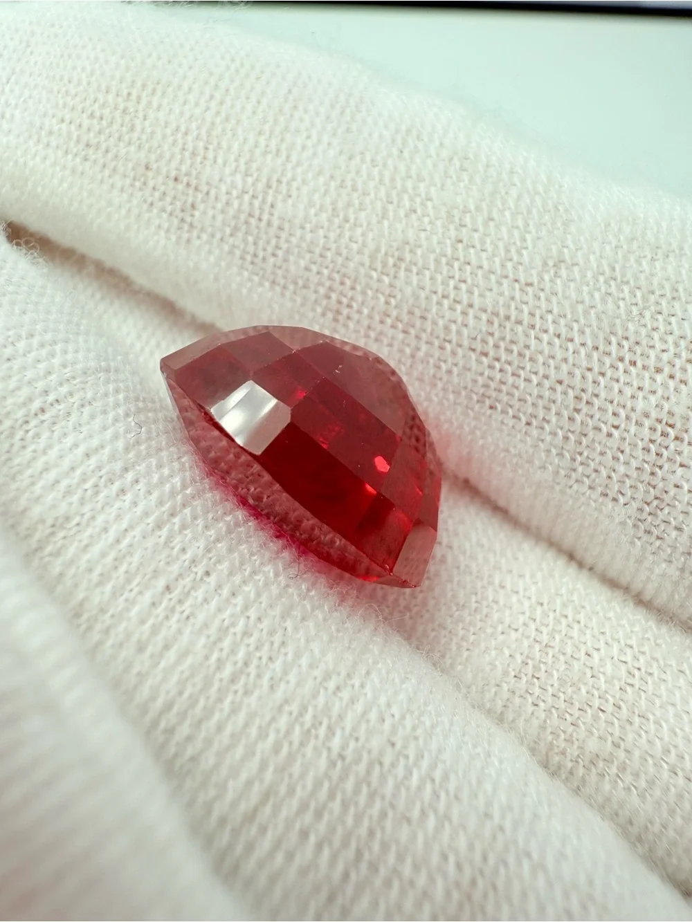Vivid Red Oval Faceted Gemstone for Women’s Ring or Collection